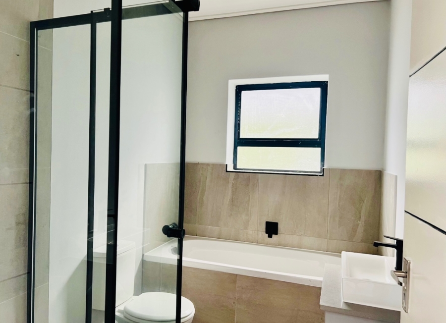 1 Bedroom Property for Sale in Table View Western Cape